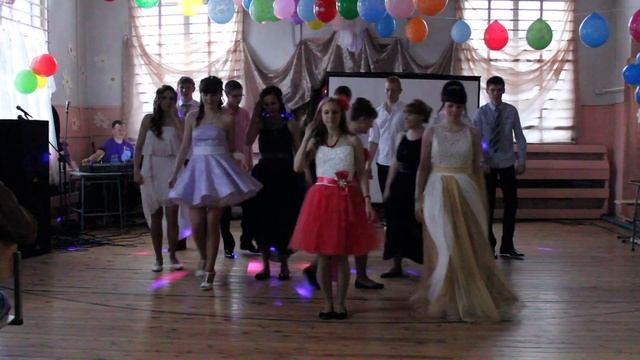 Флешмоб на Выпускном смотреть онлайн