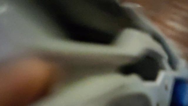 я нападаю на злого пса. Чарли смотреть онлайн