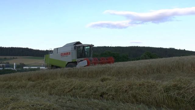 Claas Lexion 420 drischt Wintergerste 2016 I Claas Arion 640 I смотреть онлайн