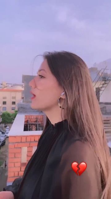 jiske aane se mokammal ho gyi thi jindagi #saloni_mittal_new_heartbroken_video #shorts смотреть онлайн