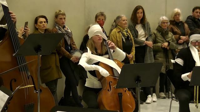 YOKO ONO – SKI PIECE TO JESUS CHRIST 2022 PERFORMANCE смотреть онлайн