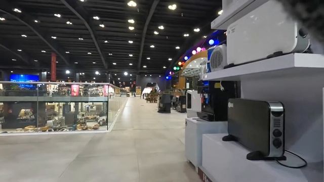 Walking in the best mall in Tehran - IVAN (Eivan) Hyper home appliances - Tehran смотреть онлайн