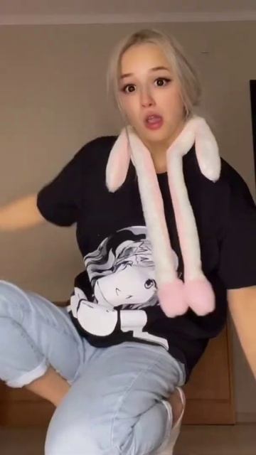 ПОХОЖЬ НА КОТА, ХОЧУ ЗАБРАТЬ ТЕБЯ ДОМОЙ 🎵🤤 / КРАСОТКА ИЗ ТИК ТОКА 😍 #shorts #красивыедевушки #тикто смотреть онлайн