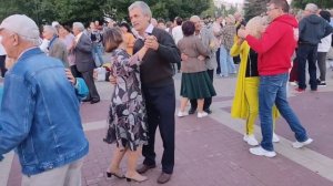 ЗАЦЕЛУЙ МЕНЯ! Белгород, парк победы, белгородские танцы.