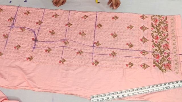 कढ़ाई वाले सूट/ कमीज की कटिंग कैसे करें, How to cut Embroidered kurti/ suit, Beginners suit cutting