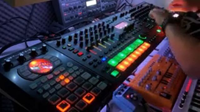 Vanderson - Goa Trance hardware live set III MC-707 TR-8S Virus Ti TD-3