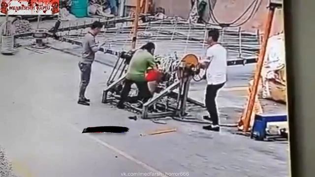 Несоблюдение техники безопасности / Non-compliance with safety regulations смотреть онлайн