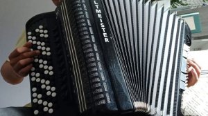 Шаланды полные кефали