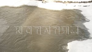 Родниковый приток Кудьмы вместо чистейшей воды наполнился мутной белой жидкостью
