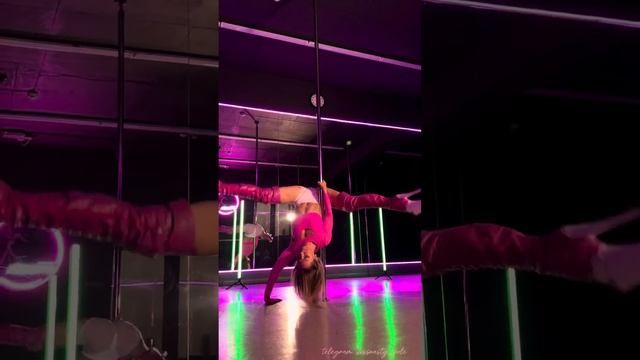 Анастасия Зотт. Авторская хореография «Потанцуй». Студия танца на пилоне «Стрекоза», Иркутск. смотреть онлайн