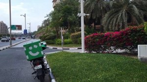 Дубай прогулка от пляжа до Сук Мадинат Джумейра.