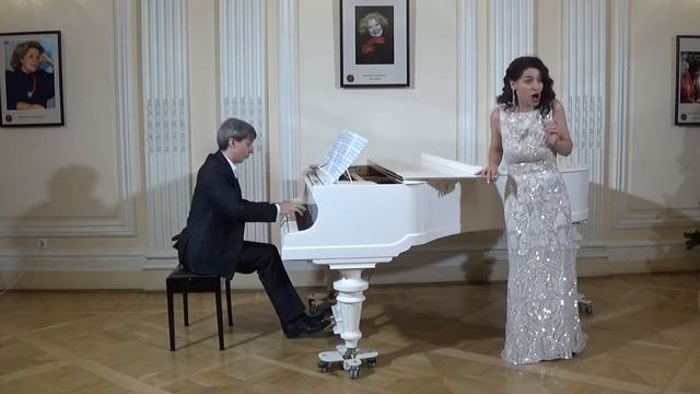 Александра Зарянкина, Александр Тимофеев  A. L. Webber  'Think of Me' The Phantom of the Opera смотреть онлайн