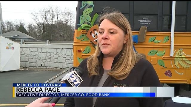 Local food bank hosts stuff-a-bus event смотреть онлайн