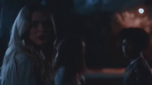 Hope Michaelson + Haley + Klaus And Lizzie смотреть онлайн