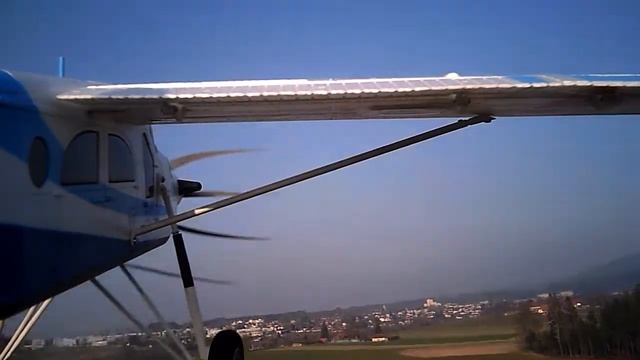 Fantastic view: STOL Porter filmed from elevator