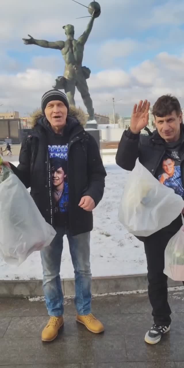 почитатели таланта: поклонники Юрия Шатунова #shorts #шатунов #short #2025 #ласковыймай #белыерозы