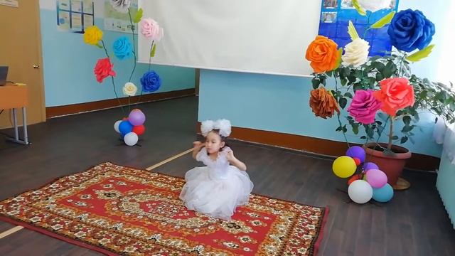 Танец "Белый лебедь". Алима, 5 лет смотреть онлайн