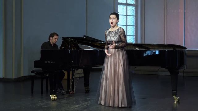 П.И. Чайковский, Ариозо Наташи из оперы "Опричник" смотреть онлайн