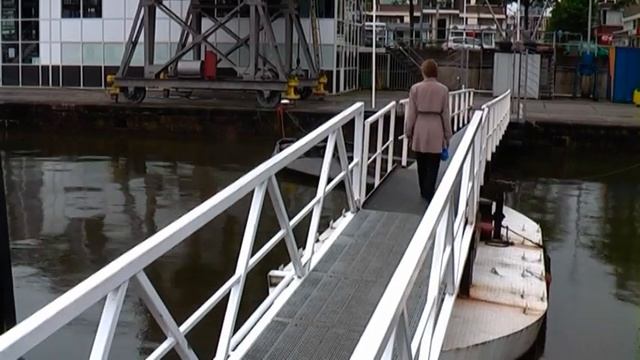 Одиночество (русская версия) смотреть онлайн