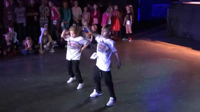 Джаз-фанк дует, Вища ліга(діти 9-10 років) Оля Панасюк - Матвій Київ чемпіонат СГОТУ, 21-11-2015 смотреть онлайн