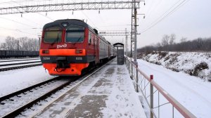Электропоезд-коротышка ЭД9М-0232. Отправление. (1080р)