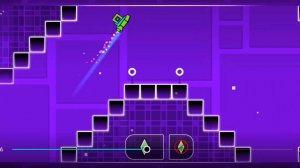 играю в Geometry Dash!
