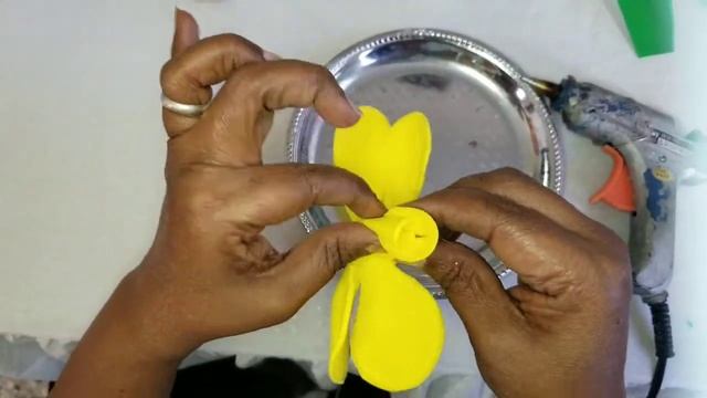 Tulipanes de Foami/ Goma Eva/ DIY/ Manualidades смотреть онлайн