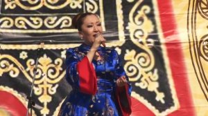 Алена ЯКОВЛЕВА. "Мин эйиэхэ ырыа бэлэхтиим" Христофор Горохов тыллара, Сергей Попов матыыба.