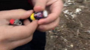 Тест разных петард.ВЗОРВАЛАСЬ В РУКЕ 😱