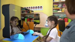 Занятие с ребенком за умным зеркалом ArtikMe