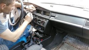 Как поменять парус Мерседес W201 190.Замена паруса.How to remove a sail Mercedes190 Replacing a sail