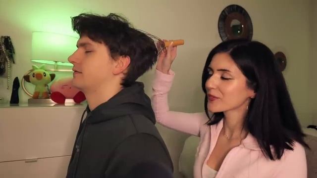 ASMR АСМР милая пара шепчется и обсуждает договорнячок смотреть онлайн