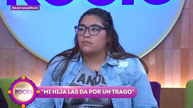 “Mi hija las da por un trago” Programa del 01 de noviembre del 2023 / Acércate a Rocío смотреть онлайн