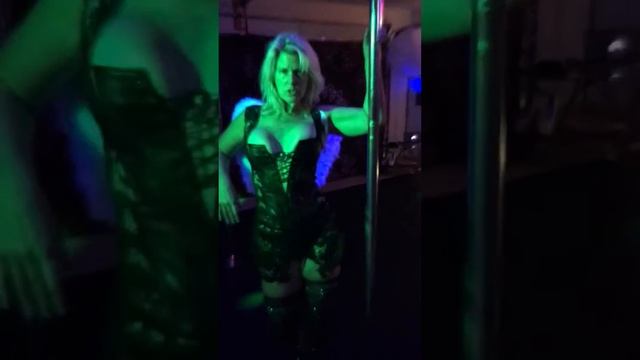 Goal Outfit Pole dance смотреть онлайн