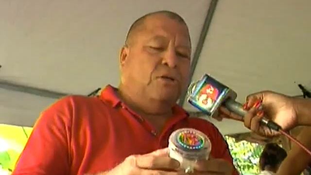 Christmas Comes Early at Green Market смотреть онлайн