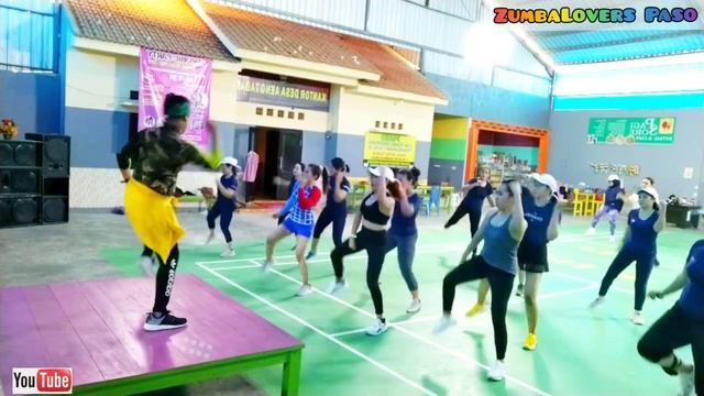 Tarik Sis Nge Zumba Sampek Ambyar  Bersama Grup Zumbalovers PASO Aeng Tabher Tanjung Bumi смотреть онлайн