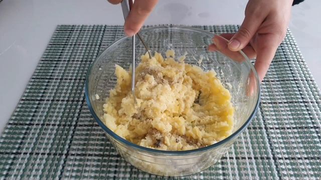 İFTAR İÇİN HARİKA LEZZETLİ BİR ANA YEMEK💯FIRINDA PATATES PÜRELİ TAVUK SOTE✅İFTAR İÇİN YEMEK TARİFİ👌 смотреть онлайн