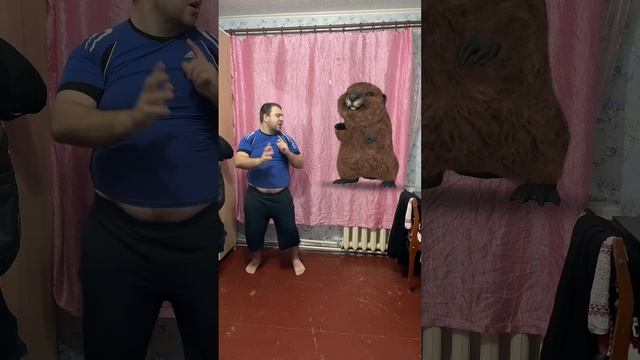 1080p_Песня_полная_версия_Сидим_с_бобром_за_столом_вдвоем_на_ужин_гото