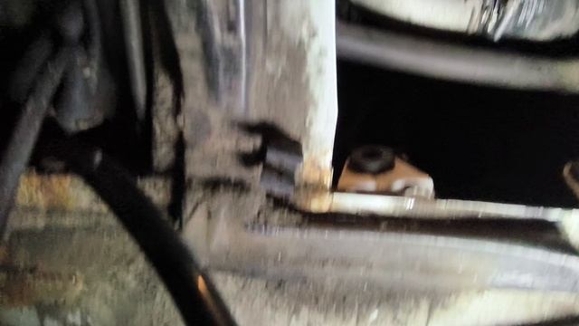 Демонтаж генератора на Audi Q7 3.0 TDI 2012 г.