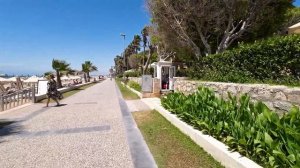 33 Турция Сиде Прогулка по набережной вдоль моря от развалин старинного города  .