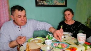 Без шума, без пыли при харчах. Жизнь в деревне