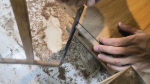 Изготовление обувницы из массива тёмного ореха