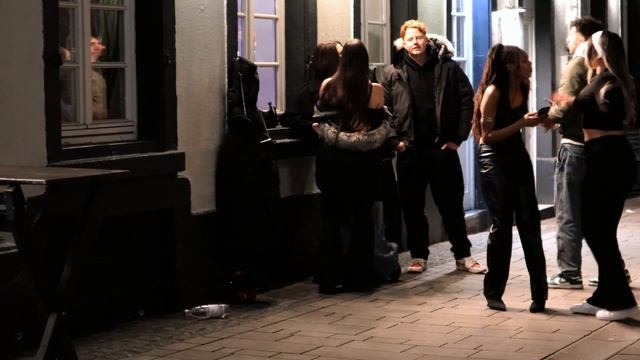 Ночная жизнь Дюссельдорфа с горячими красивыми девушками из Германии⧸ Пешеходная экскурсия