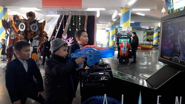 Туркестан .Қайырымдылық акция "Megacity" .Туркестан №31 - Бастауыш мектебі.! смотреть онлайн