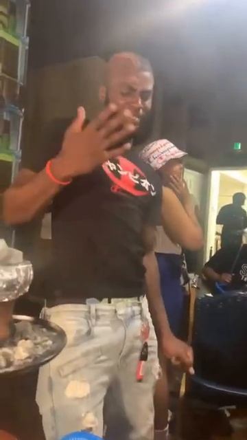 Court yard hookah bar saint Louis смотреть онлайн