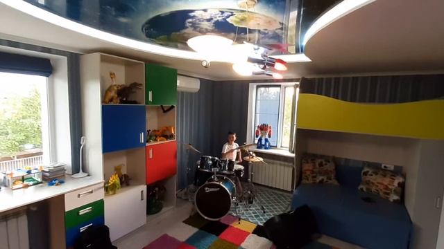 Дмитренко Богдан, ударні SOLOVIOV ART II смотреть онлайн