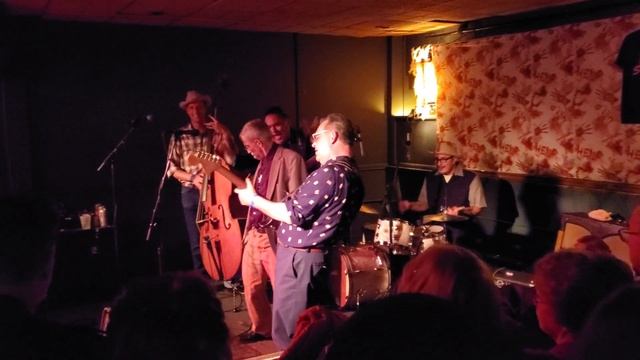 Big Sandy and his Fly-Rite Boys, w/ Rockin Ed Pauli - Happy Birthday, Melissa/Baby Let's Play House смотреть онлайн