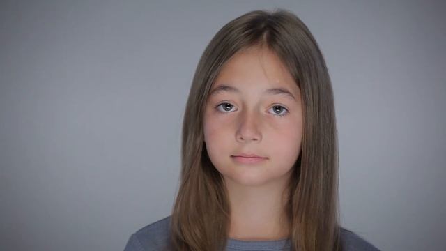 Мия Шаповалова, видеовизитка (реж. Яна Холявко-Гришина) смотреть онлайн