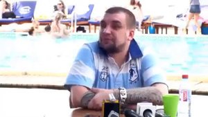 Ноггано угарает над журналистом