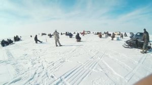 зимняя рыбалка на трофейного судака Обское море